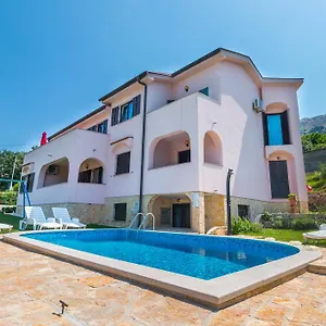 Bavaria Apartment Baška
