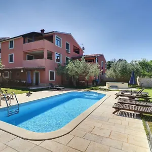 Aldo Apartment Banjole